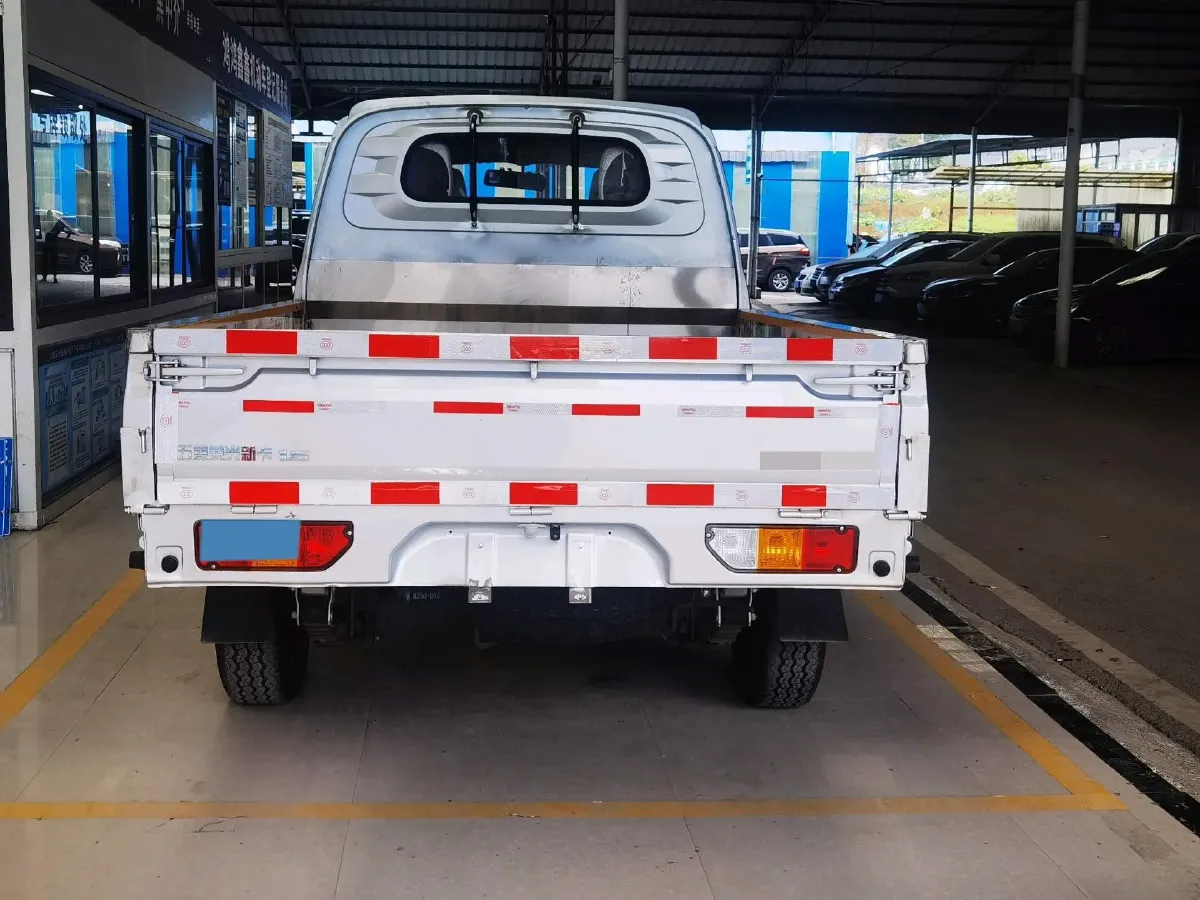 2021 NLM Motor QiTeng M70 1.5L 122HP L4 5MT,autocango,china used car exporter,china ev exporter,chinese used car exporter,chinese used ev exporter