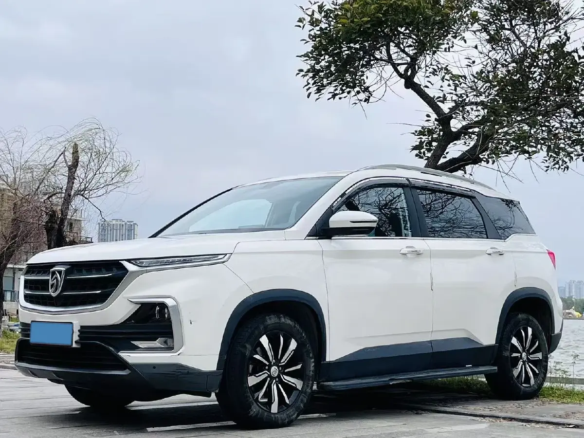 2019 BaoJun 530 1.5T 147HP L4 CVT