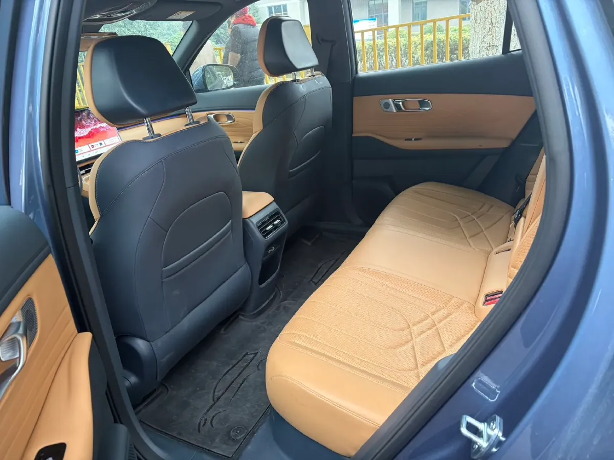 2025 Geely Galaxy Starship 7 1.5L 112HP L4 1DHT PHEV 19.09KWH,autocango,china used car exporter,china ev exporter,chinese used car exporter,chinese used ev exporter