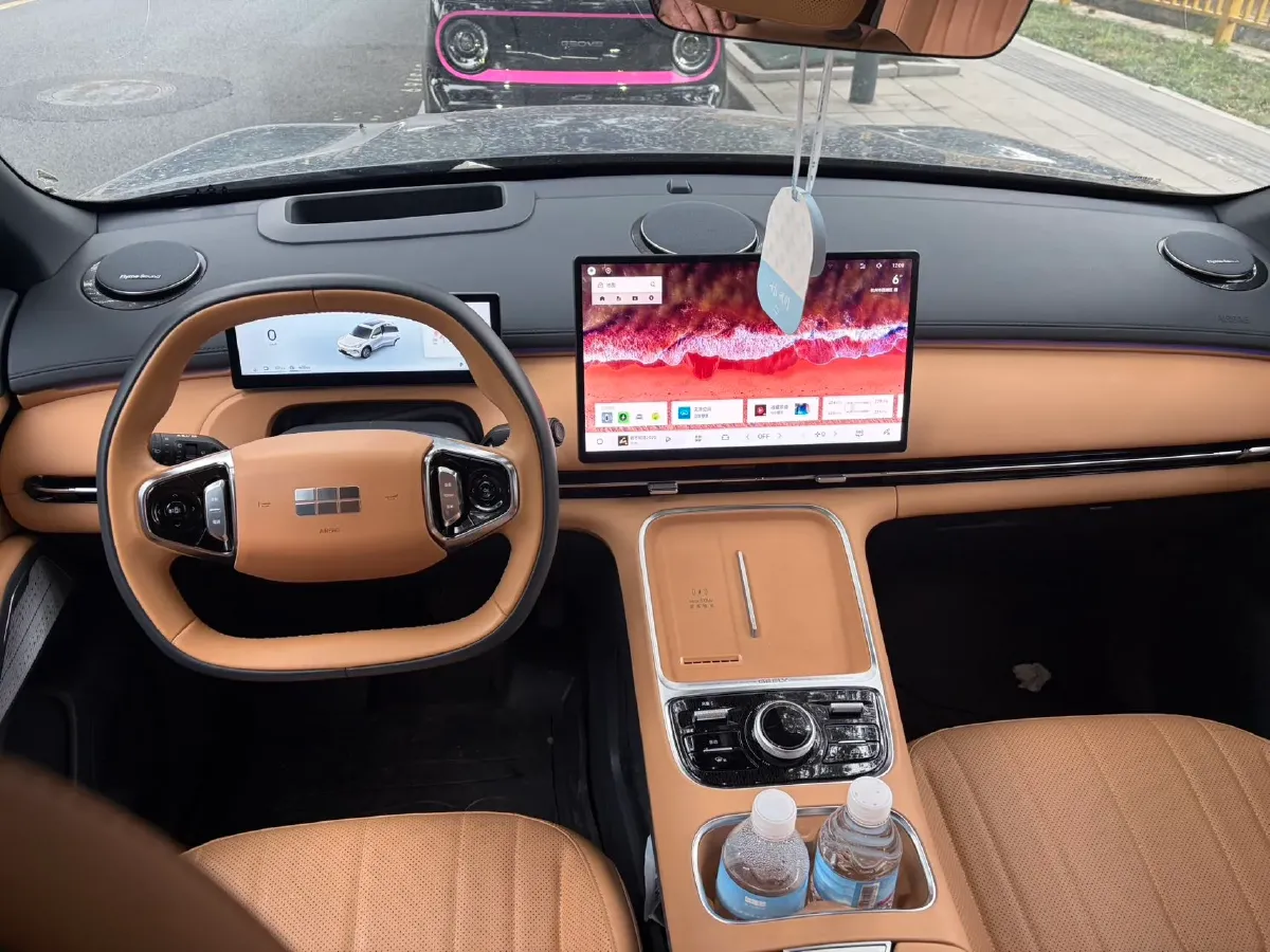 2025 Geely Galaxy Starship 7 1.5L 112HP L4 1DHT PHEV 19.09KWH,autocango,china used car exporter,china ev exporter,chinese used car exporter,chinese used ev exporter