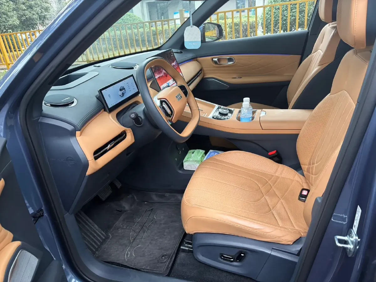 2025 Geely Galaxy Starship 7 1.5L 112HP L4 1DHT PHEV 19.09KWH,autocango,china used car exporter,china ev exporter,chinese used car exporter,chinese used ev exporter