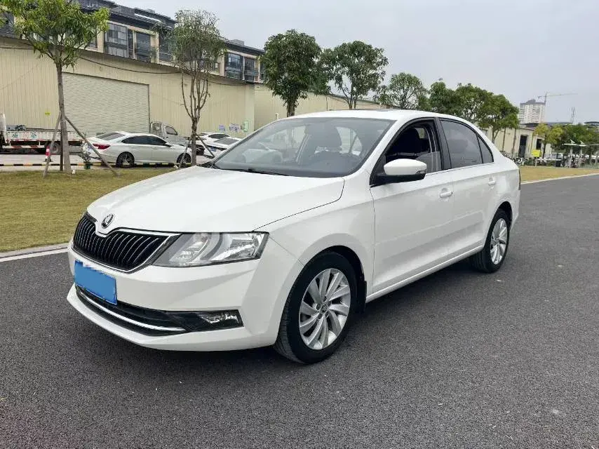2019 Skoda Rapid Spaceback 1.5L 110HP L4 6AT