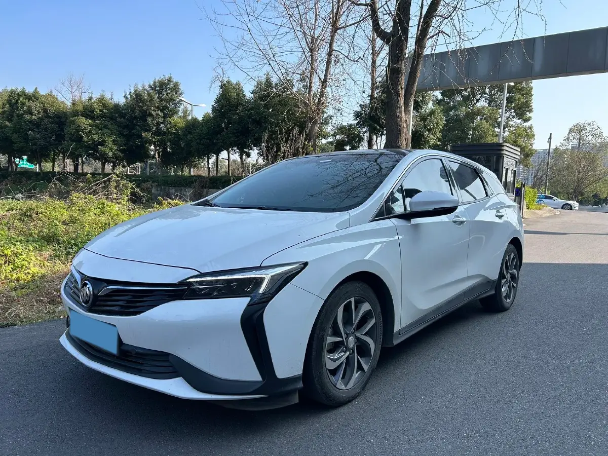 2022 Buick Velite 6 1.5L 102HP L4 E-CVT PHEV 9.5KWH
