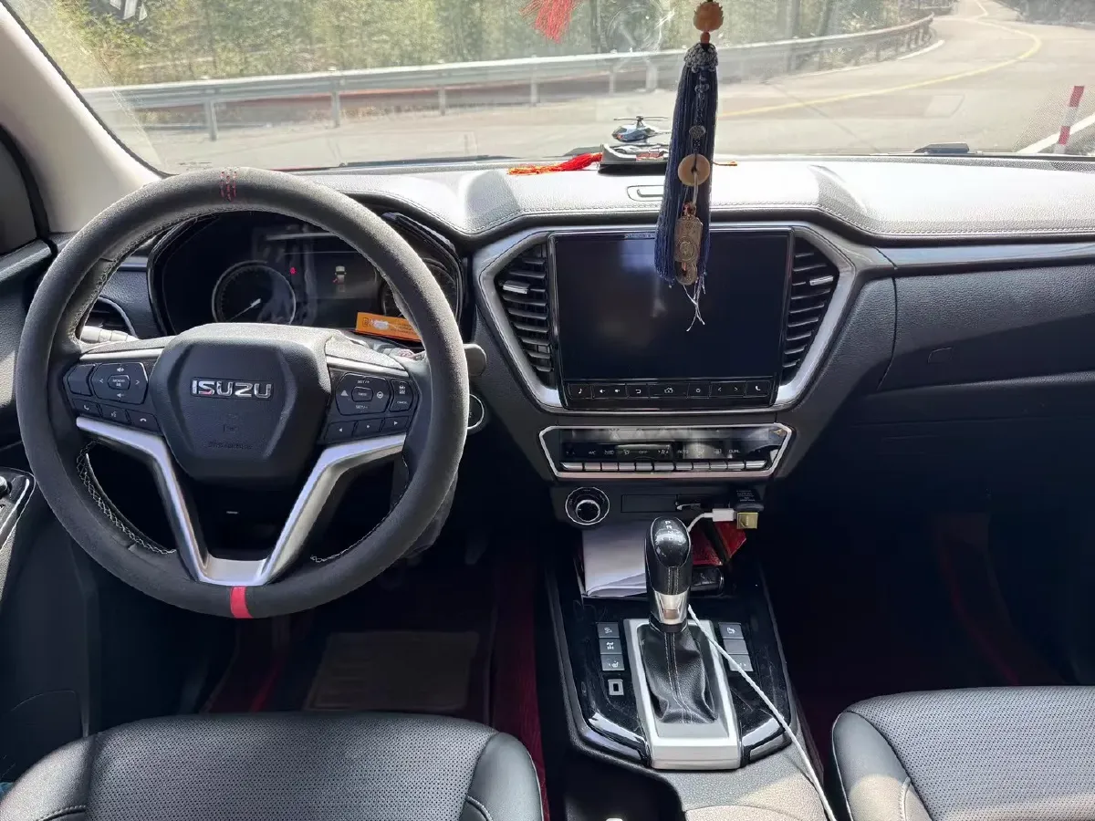 2021 Isuzu D-MAX 1.9T 163HP L4 6AT,autocango,china used car exporter,china ev exporter,chinese used car exporter,chinese used ev exporter