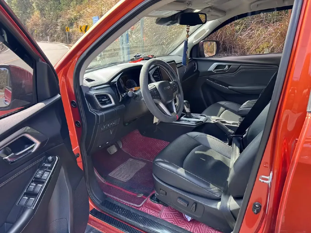 2021 Isuzu D-MAX 1.9T 163HP L4 6AT,autocango,china used car exporter,china ev exporter,chinese used car exporter,chinese used ev exporter