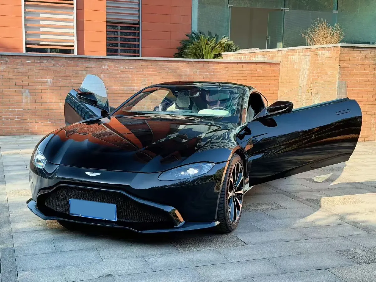 2018 Aston Martin V8 Vantage 4.0T 510HP V8 8AT,autocango,china used car exporter,china ev exporter,chinese used car exporter,chinese used ev exporter