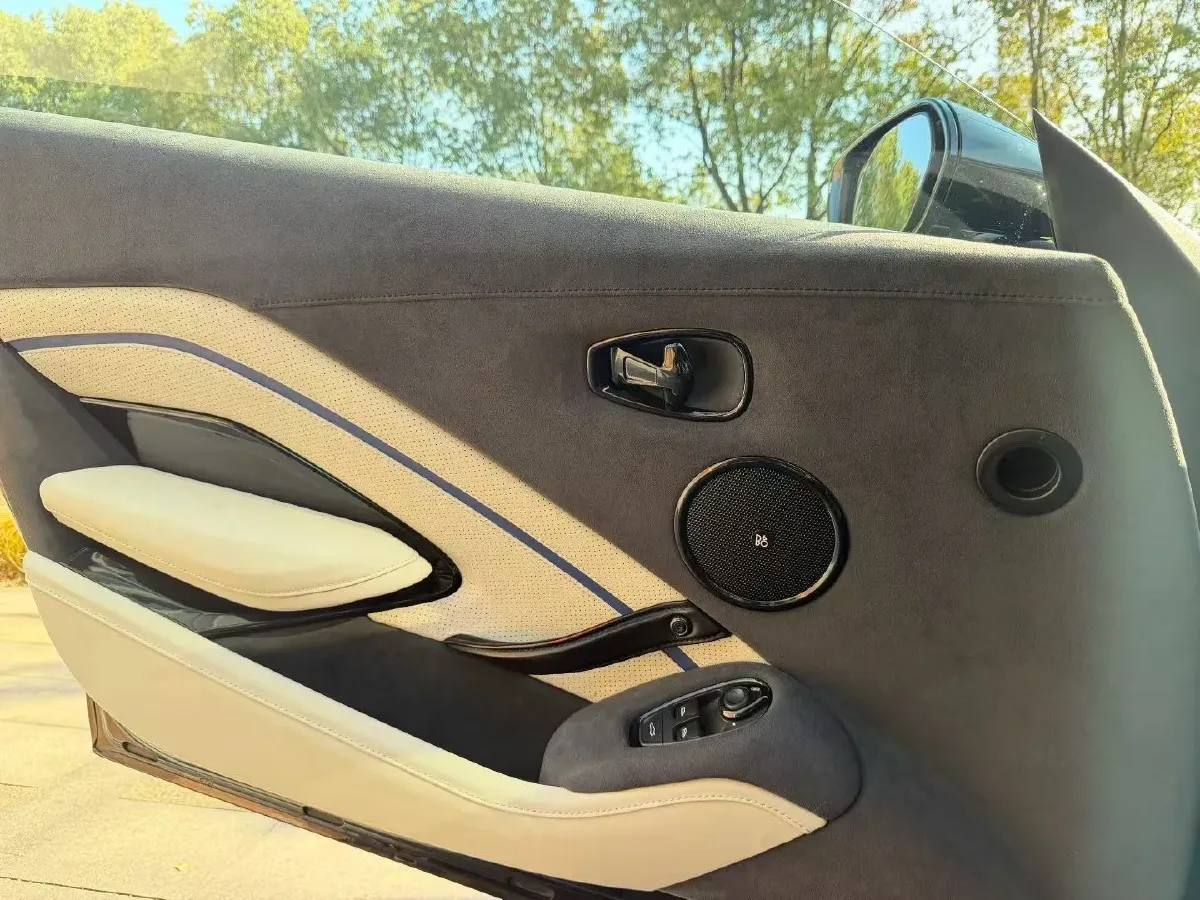 2018 Aston Martin V8 Vantage 4.0T 510HP V8 8AT,autocango,china used car exporter,china ev exporter,chinese used car exporter,chinese used ev exporter