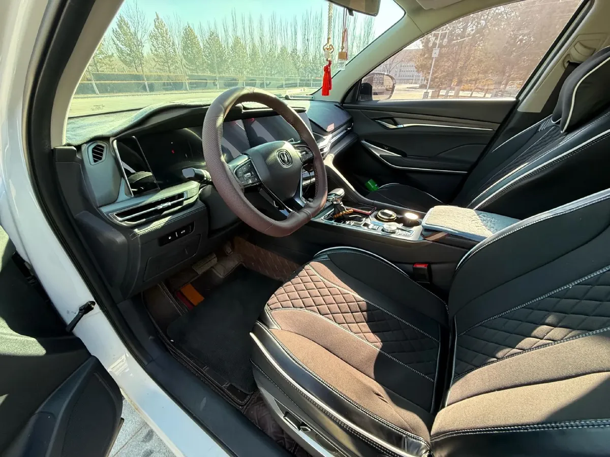 2020 ChangAn CS75 Plus 1.5T 178HP L4 6AT,autocango,china used car exporter,china ev exporter,chinese used car exporter,chinese used ev exporter