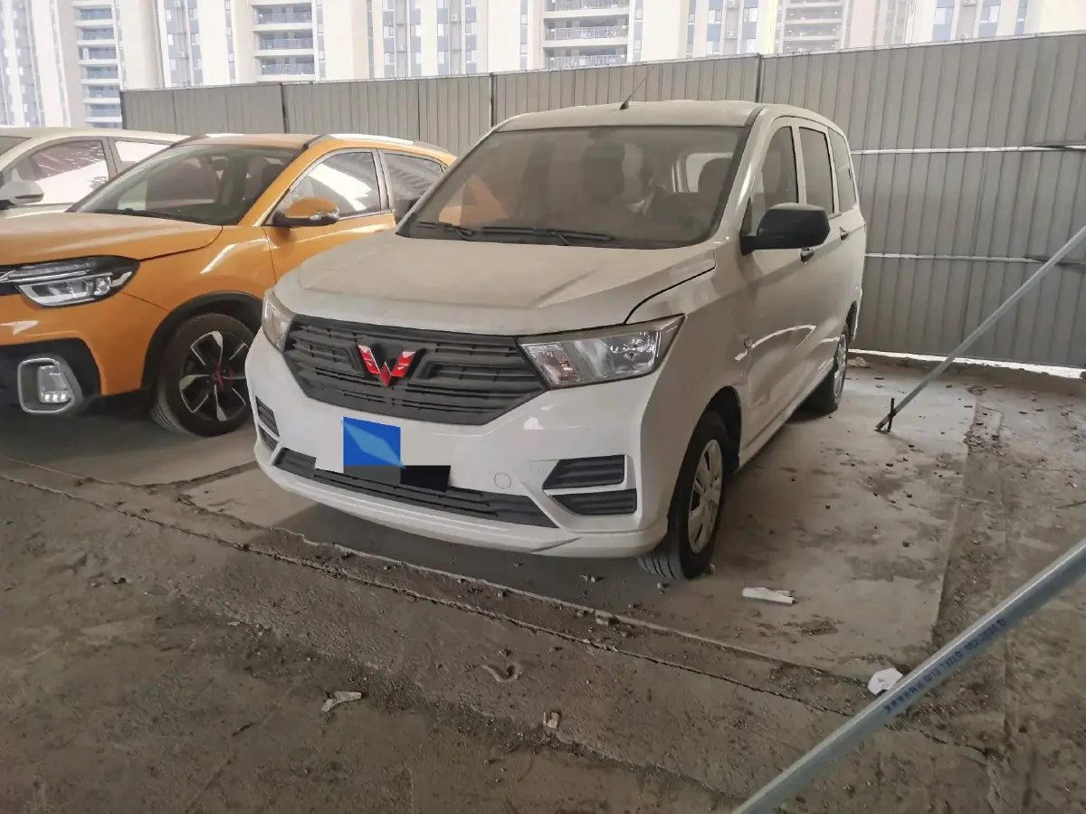 2019 WuLing HongGuang 1.5L 105HP L4 5MT