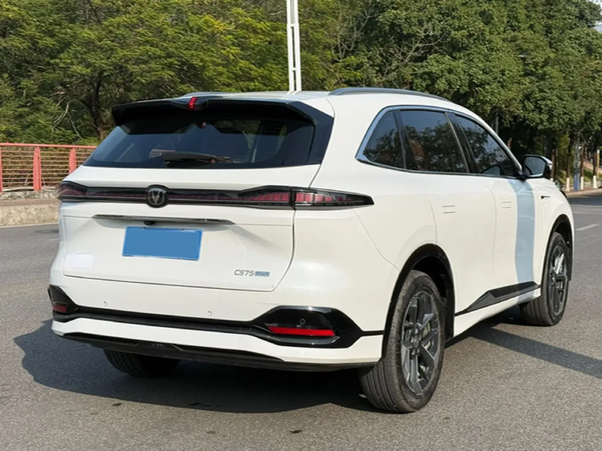 2025 ChangAn CS75 Plus 1.5T 192HP L4 8AT,autocango,china used car exporter,china ev exporter,chinese used car exporter,chinese used ev exporter