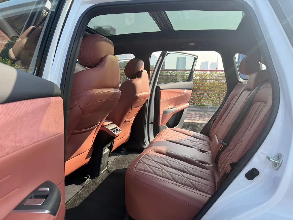 2025 ChangAn CS75 Plus 1.5T 192HP L4 8AT,autocango,china used car exporter,china ev exporter,chinese used car exporter,chinese used ev exporter