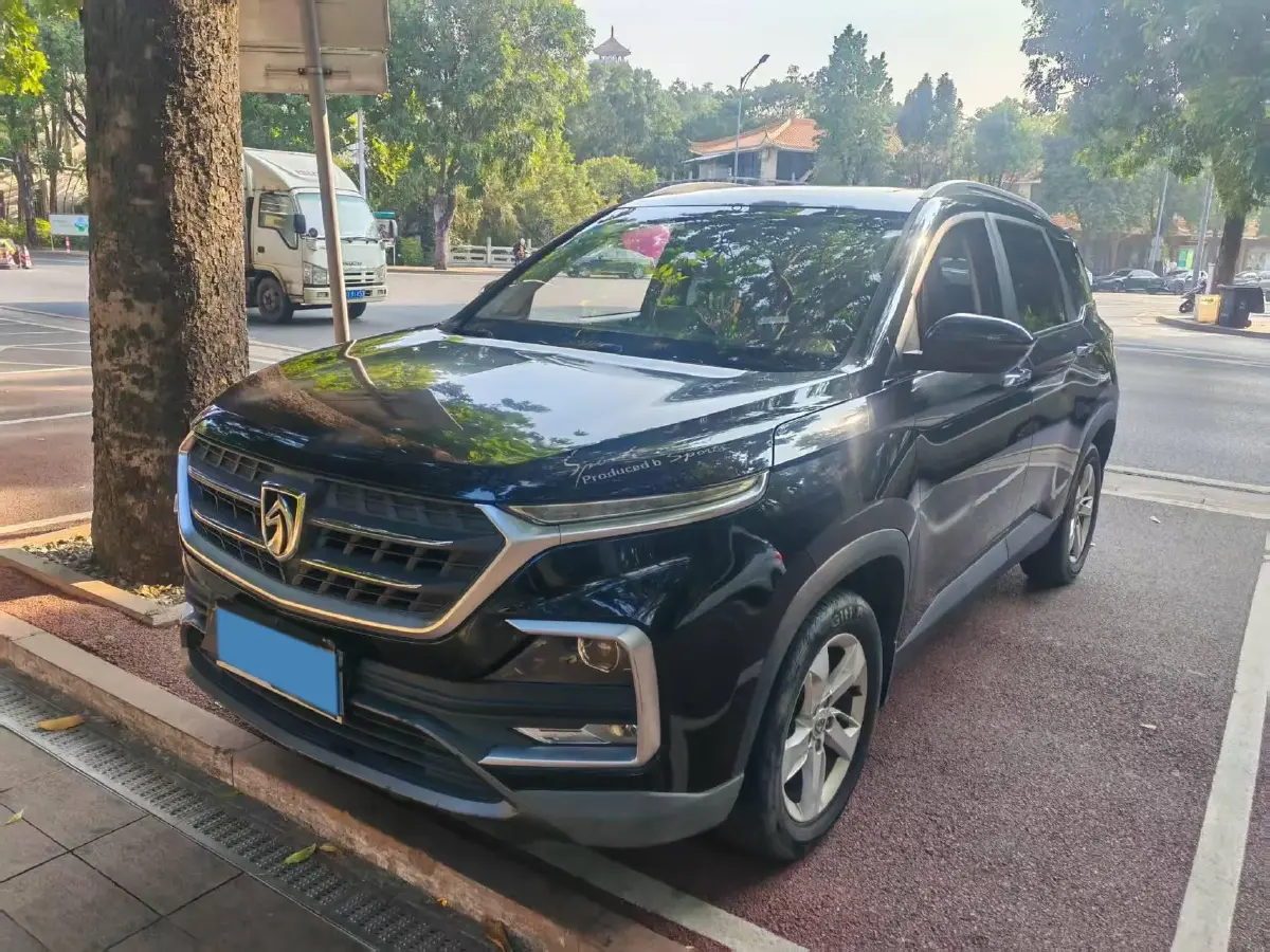 2018 BaoJun 530 1.5T 150HP L4 6MT