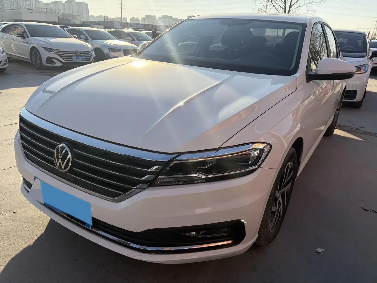 2022 Bestune B70 2.0T 224HP L4 6AT