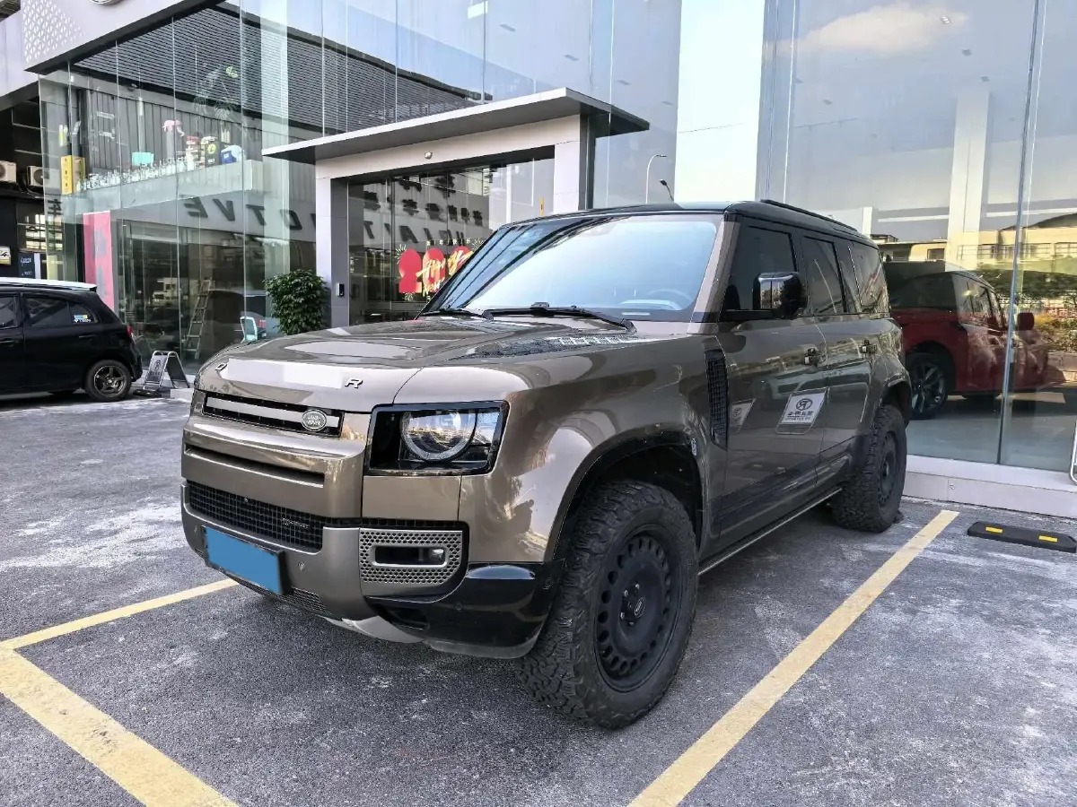 2022 Land Rover Defender 3.0T 400HP L6 8AT