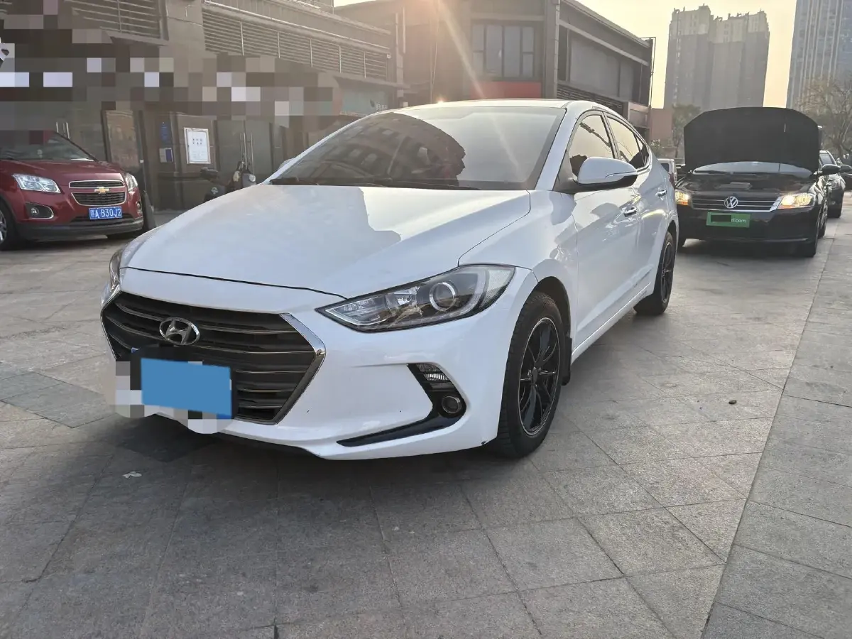 2016 Hyundai Elantra 1.6L 130HP L4 6AT