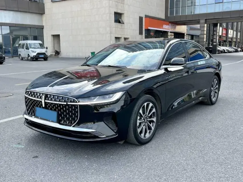 2025 Lincoln Z 2.0T 261HP L4 8AT