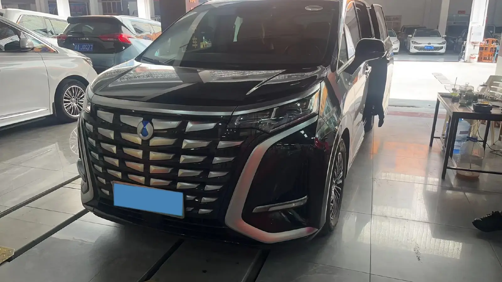 2022 HongQi HS7 3.0T 337HP V6 8AT