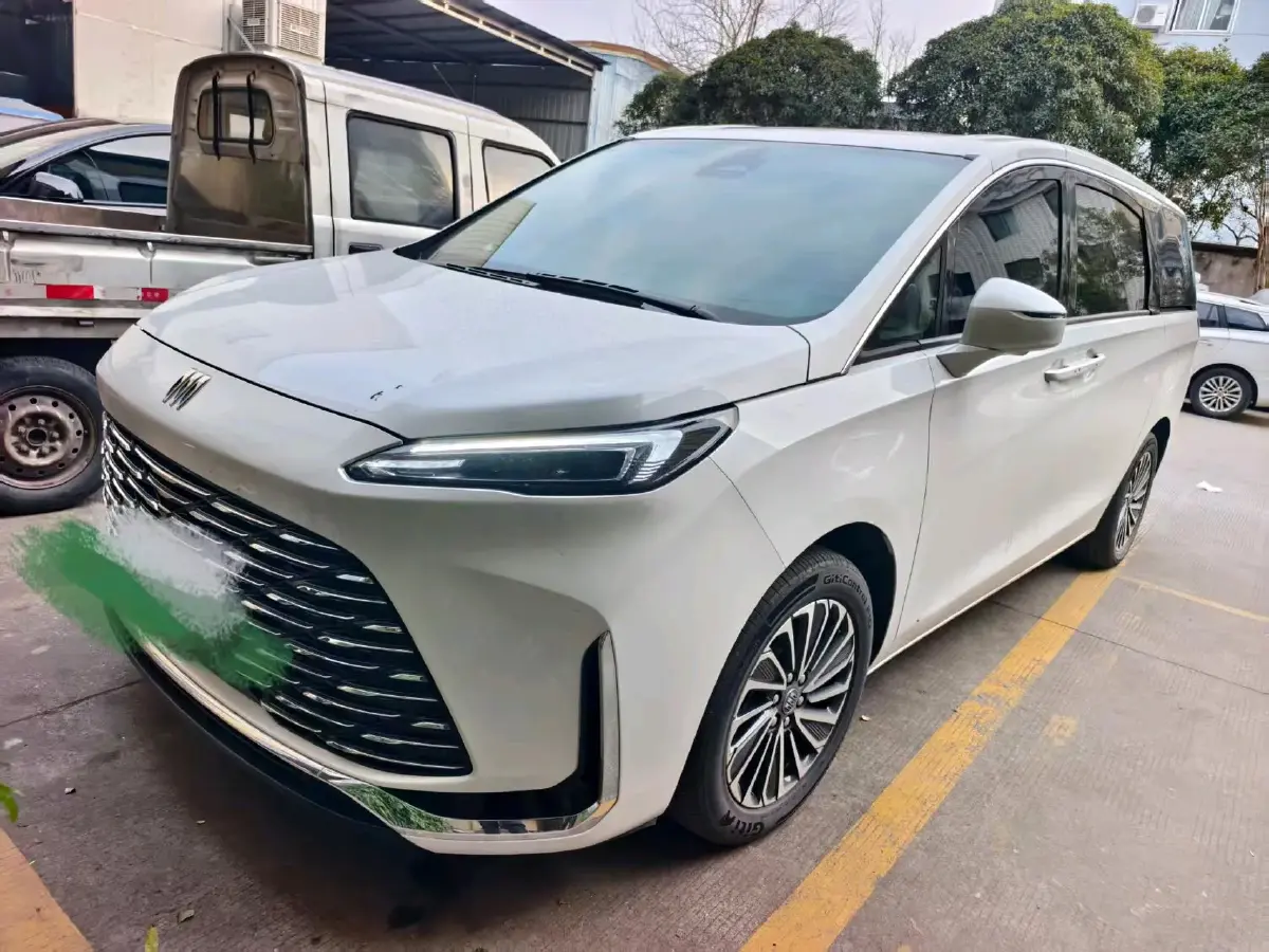 2025 Buick GL8 1.5T 180HP L4 2DHT PHEV