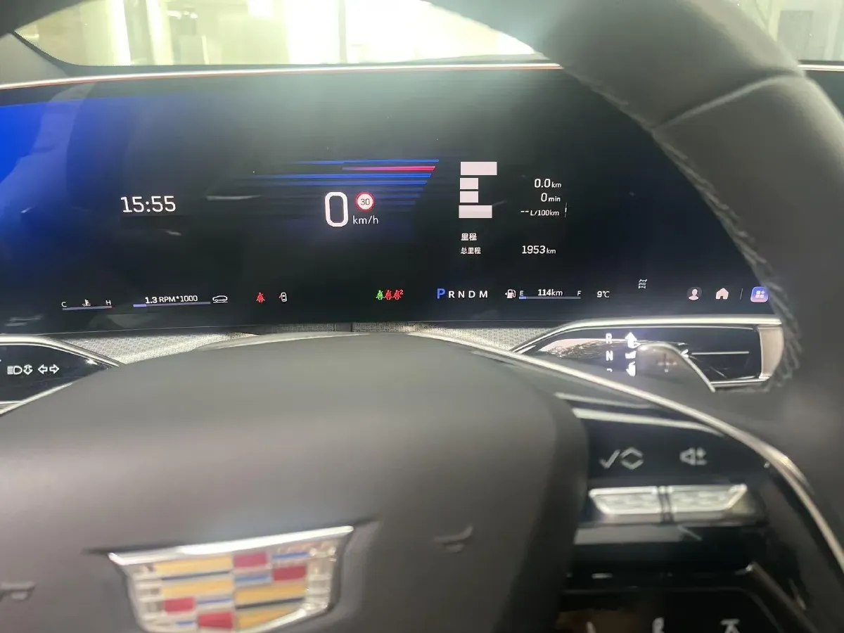 2025 Cadillac XT5 2.0T 237HP L4 9AT,autocango,china used car exporter,china ev exporter,chinese used car exporter,chinese used ev exporter