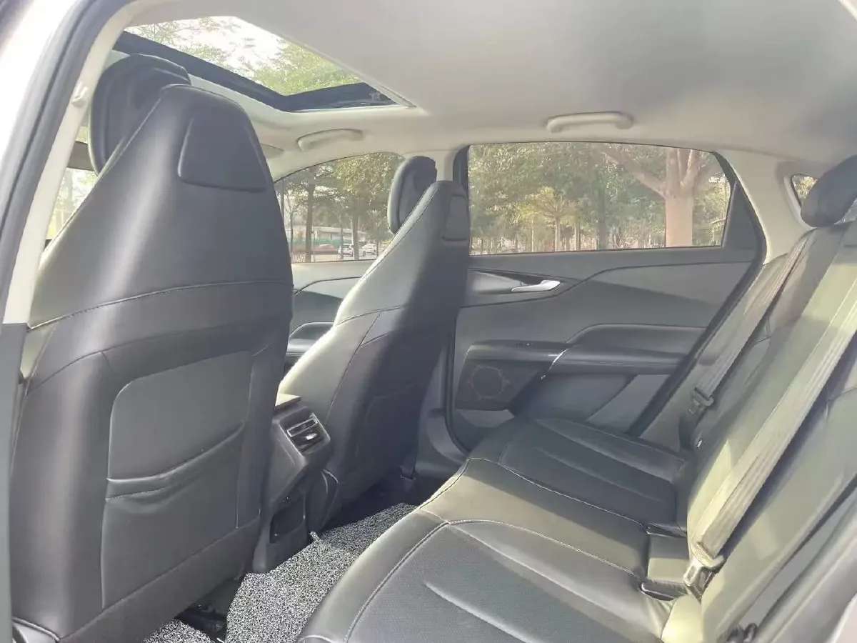 2023 ChangAn Lamore 1.5T 170HP L4 7DCT,autocango,china used car exporter,china ev exporter,chinese used car exporter,chinese used ev exporter