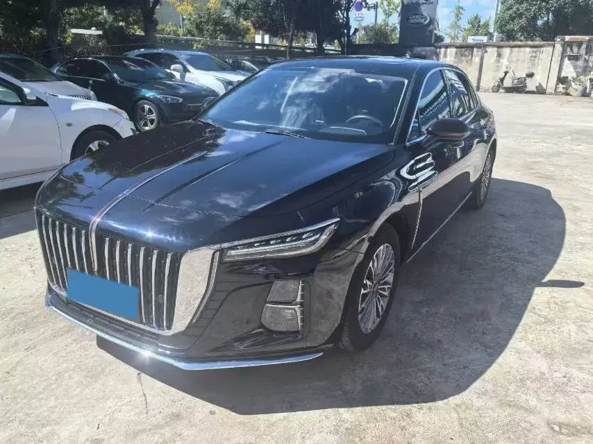 2023 HongQi H5 2.0T 224HP L4 8AT