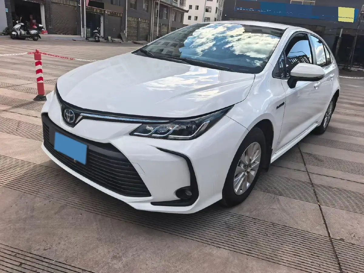 2021 Toyota Corolla 1.8L 98HP L4 E-CVT Hybrid