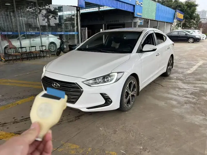 2019 Hyundai Elantra 1.4T 130HP L4 7DCT