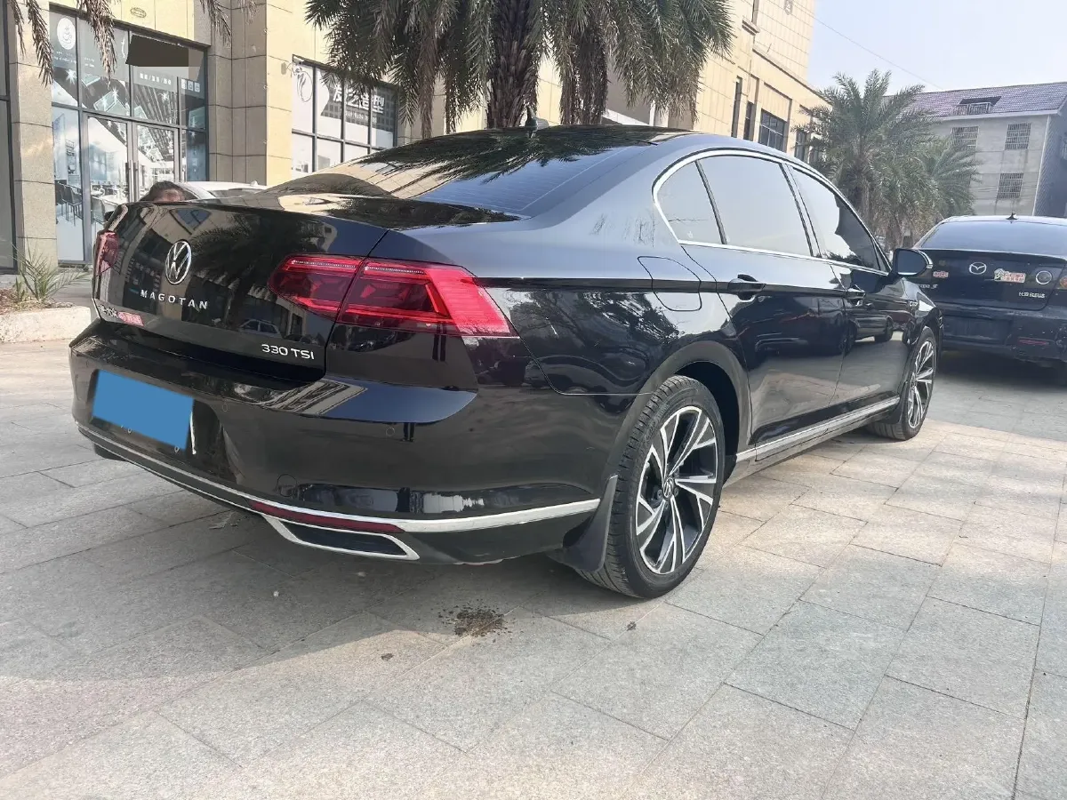 2021 Volkswagen Magotan 2.0T 186HP L4 7DCT,autocango,china used car exporter,china ev exporter,chinese used car exporter,chinese used ev exporter