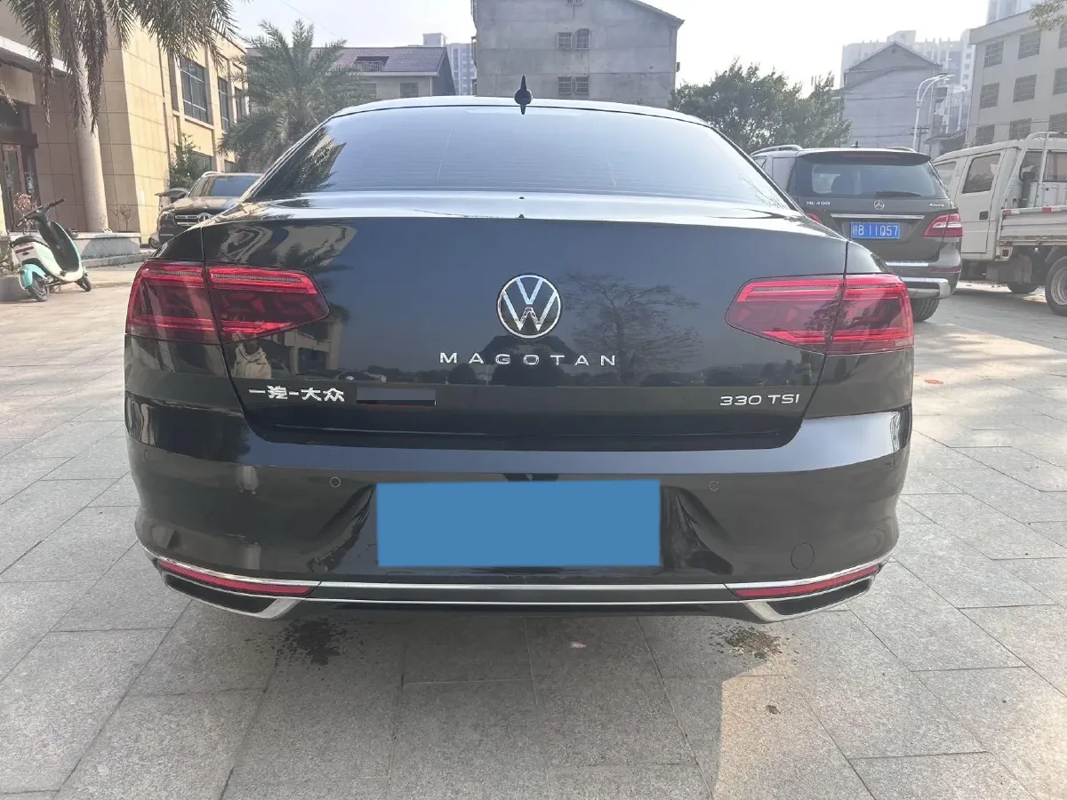 2021 Volkswagen Magotan 2.0T 186HP L4 7DCT,autocango,china used car exporter,china ev exporter,chinese used car exporter,chinese used ev exporter