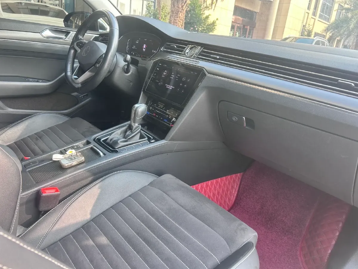 2021 Volkswagen Magotan 2.0T 186HP L4 7DCT,autocango,china used car exporter,china ev exporter,chinese used car exporter,chinese used ev exporter