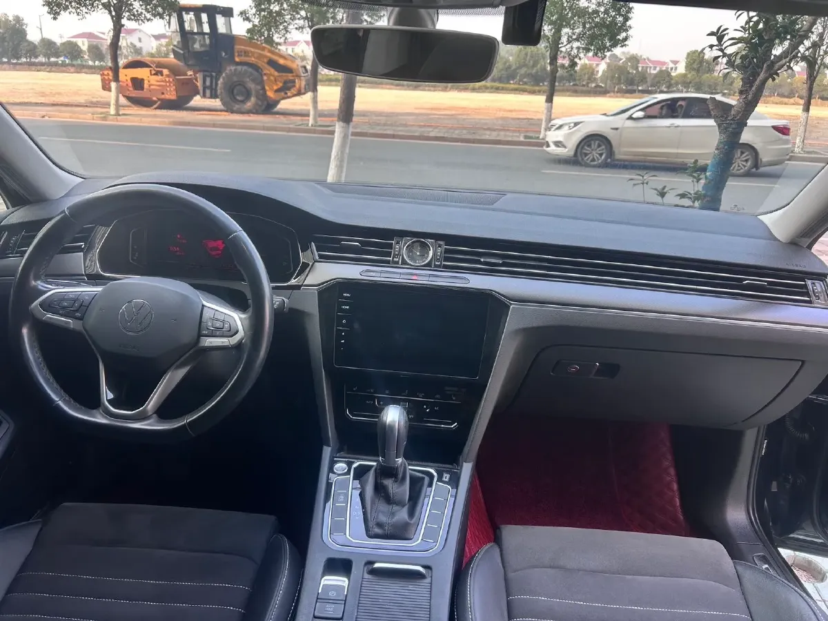 2021 Volkswagen Magotan 2.0T 186HP L4 7DCT,autocango,china used car exporter,china ev exporter,chinese used car exporter,chinese used ev exporter