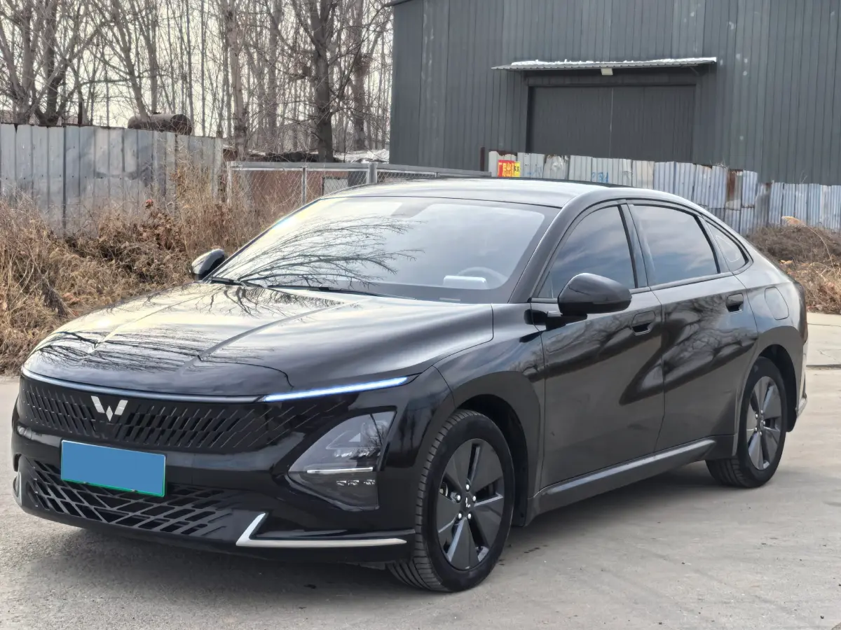 2023 WuLing XingGuang 1.5L 106HP L4 E-CVT PHEV 9.5KWH