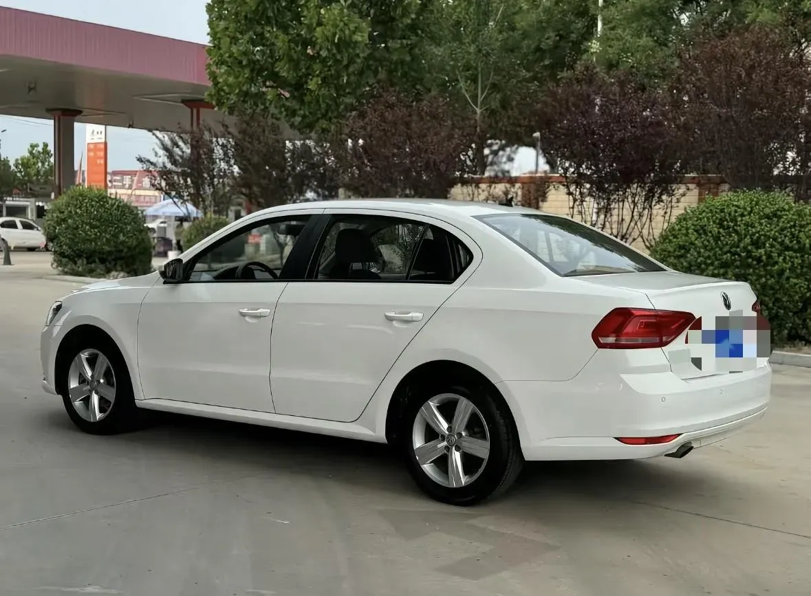 2017 Zotye Damy X7 1.8T 177HP L4 5MT,autocango,china used car exporter,china ev exporter,chinese used car exporter,chinese used ev exporter