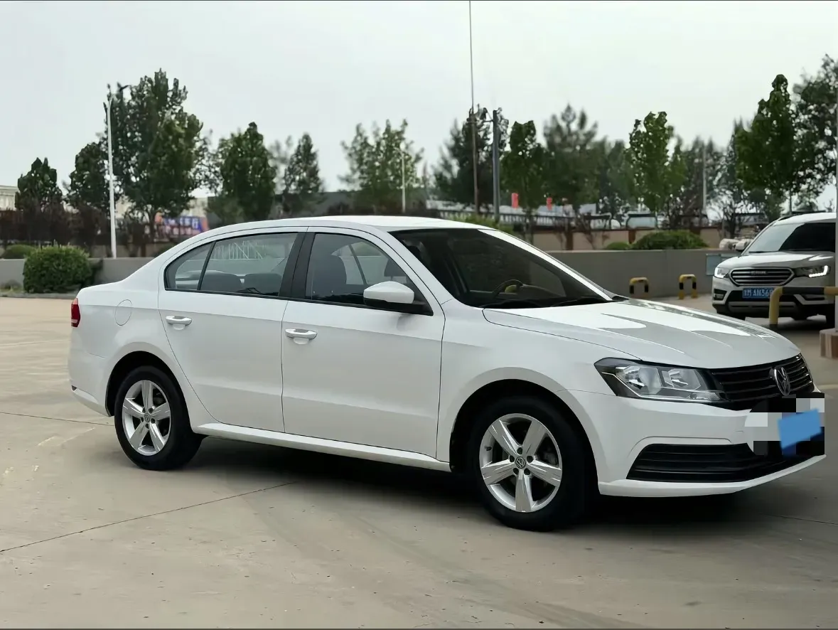 2017 Zotye Damy X7 1.8T 177HP L4 5MT,autocango,china used car exporter,china ev exporter,chinese used car exporter,chinese used ev exporter