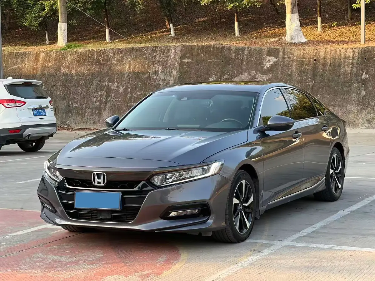2021 Honda Accord 1.5T 194HP L4 CVT