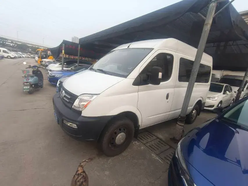 2018 MAXUS XinTu V80 2.5T 136HP L4 6MT