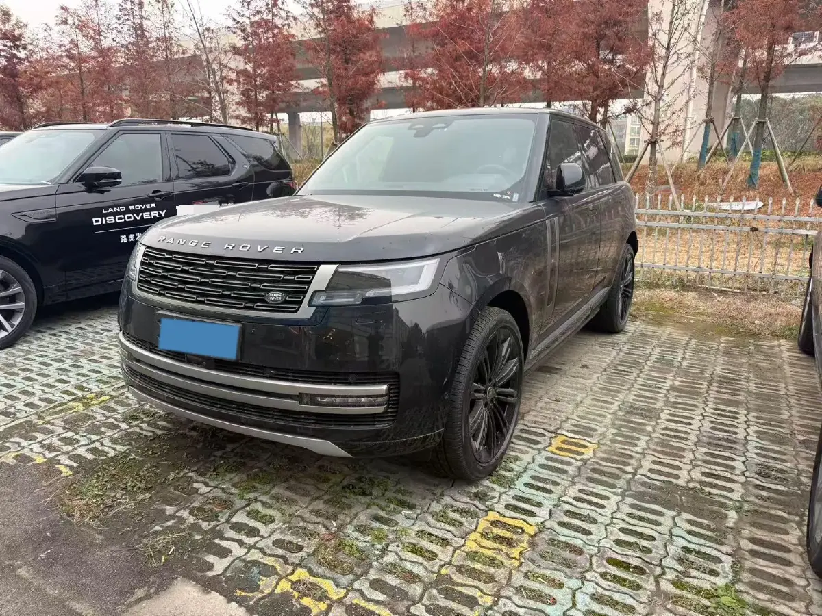 2025 Land Rover Range Rover 3.0T 360HP L6 8AT