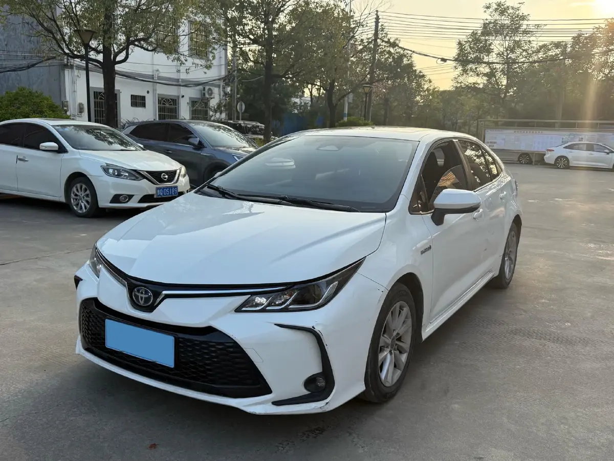 2023 Toyota Corolla 1.8L 98HP L4 E-CVT Hybrid