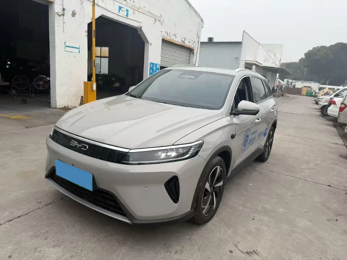 2025 BYD Sea Lion 05 DM-i 1.5L 101HP L4 E-CVT PHEV 18.3KWH