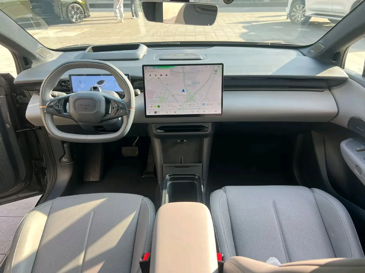 2025 Dongfeng Z9 2.0T 258HP L4 8AT,autocango,china used car exporter,china ev exporter,chinese used car exporter,chinese used ev exporter