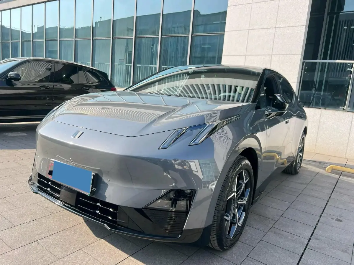 2025 Dongfeng Z9 2.0T 258HP L4 8AT