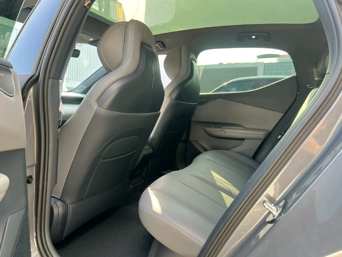 2025 Dongfeng Z9 2.0T 258HP L4 8AT,autocango,china used car exporter,china ev exporter,chinese used car exporter,chinese used ev exporter