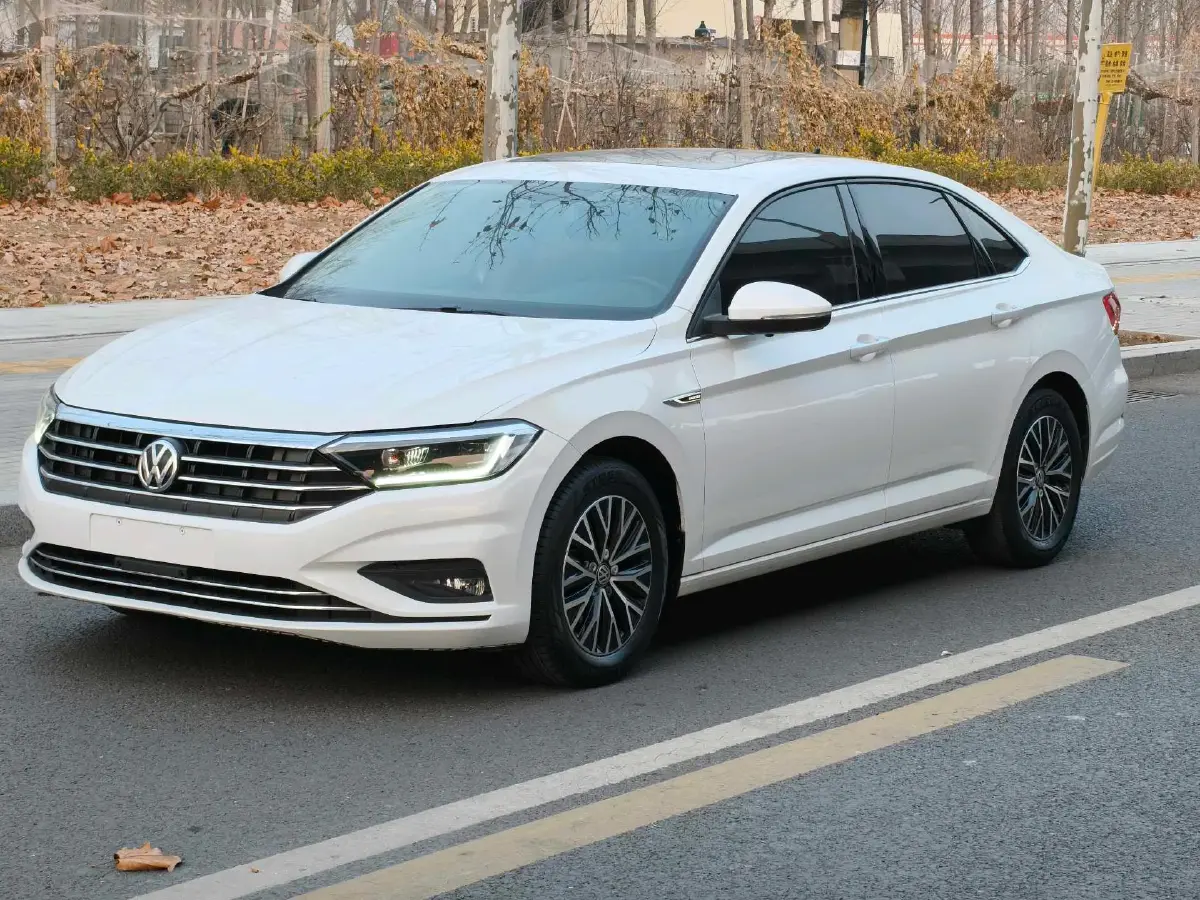 2021 Volkswagen Sagitar 1.4T 150HP L4 7DCT