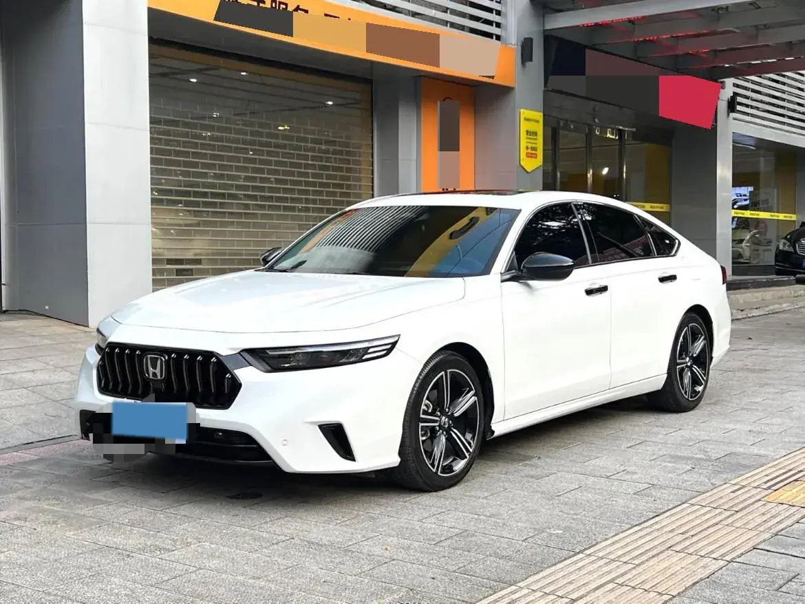 2024 Honda Inspire 1.5T 192HP L4 CVT