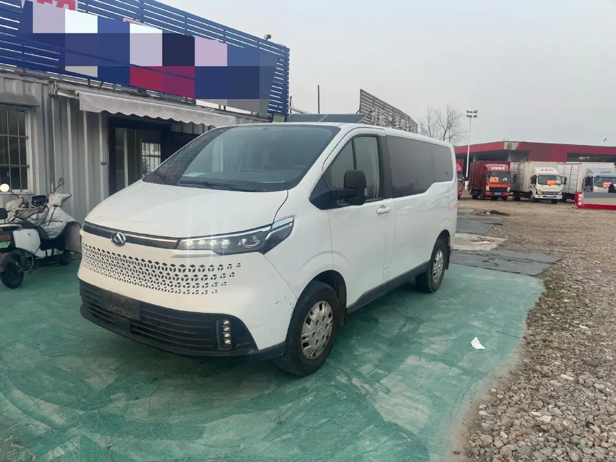 2023 MAXUS XinTu V70 2.0T 125HP L4 6MT