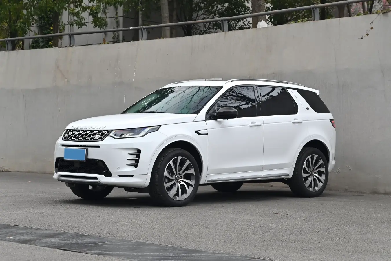 2024 Land Rover Discovery Sport 2.0T 249HP L4 9AT