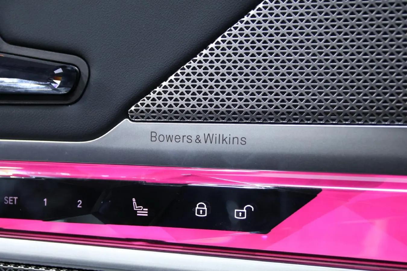 2023 BMW i7 BEV 101.7KWH,autocango,china used car exporter,china ev exporter,chinese used car exporter,chinese used ev exporter