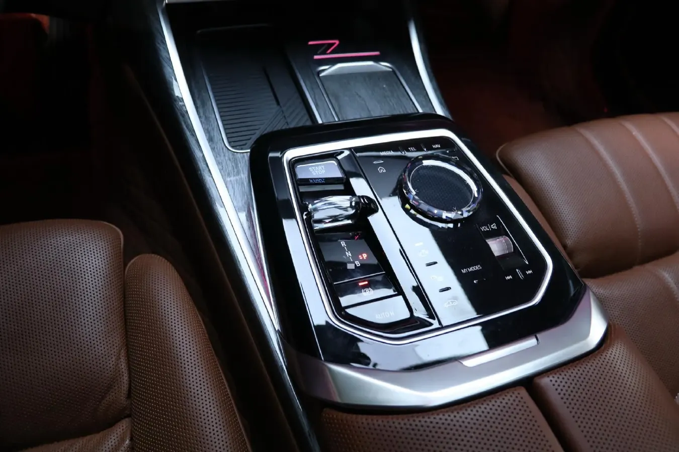 2023 BMW i7 BEV 101.7KWH,autocango,china used car exporter,china ev exporter,chinese used car exporter,chinese used ev exporter