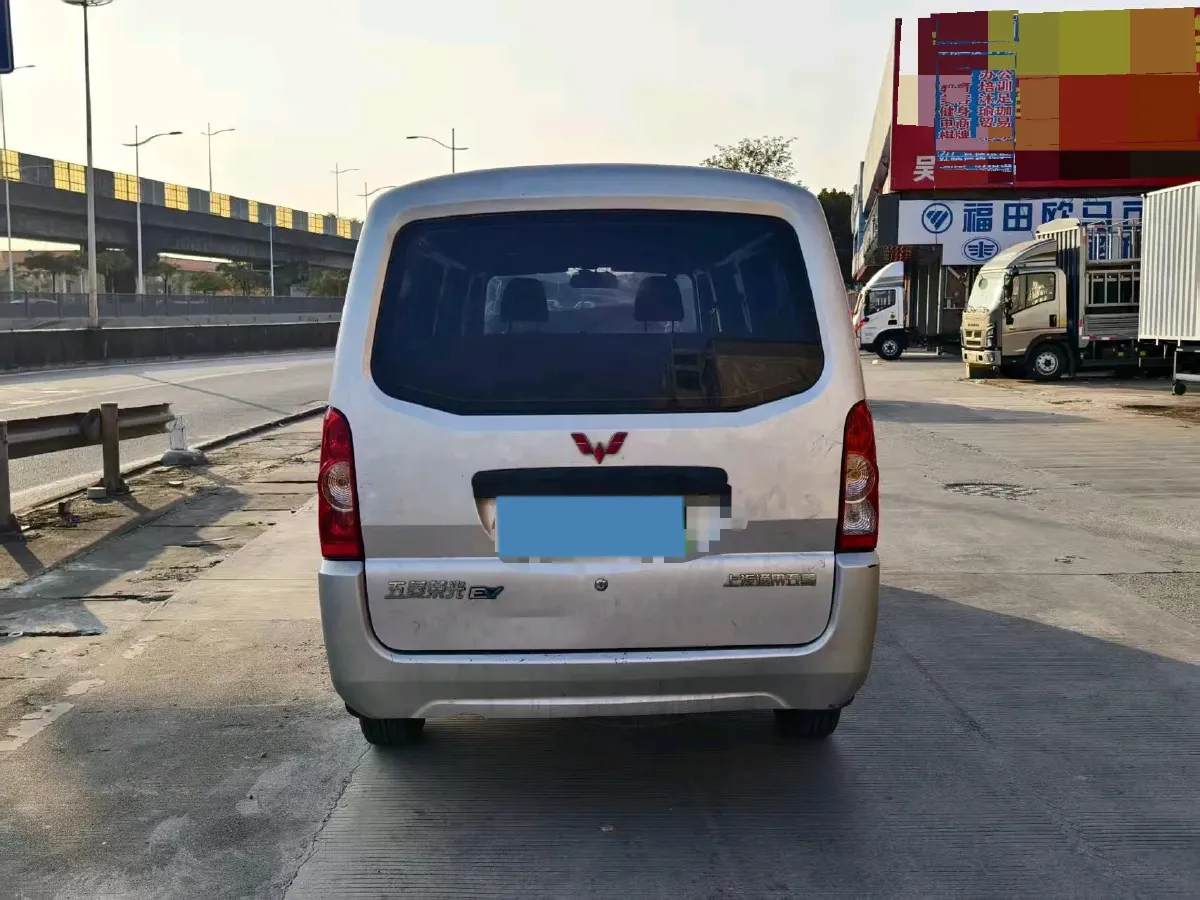 2022 WuLing RongGuang Mini Truck EV BEV 41.5KWH,autocango,china used car exporter,china ev exporter,chinese used car exporter,chinese used ev exporter