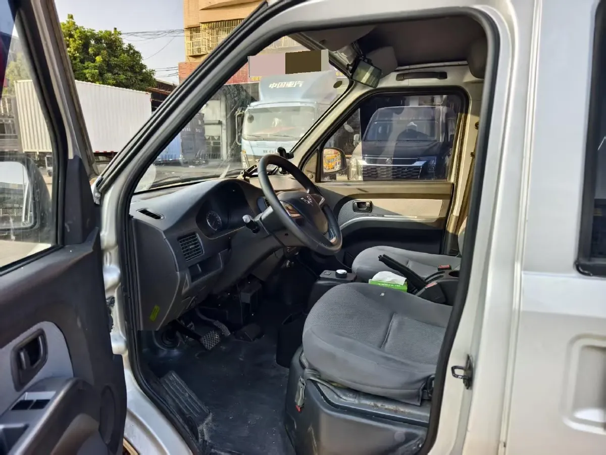 2022 WuLing RongGuang Mini Truck EV BEV 41.5KWH,autocango,china used car exporter,china ev exporter,chinese used car exporter,chinese used ev exporter